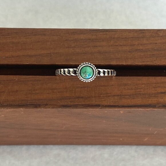 Sterling Silver 925 Dainty Minimalist Round Turquoise Twisted Band Ring Sz 6.5 - Picture 5 of 16